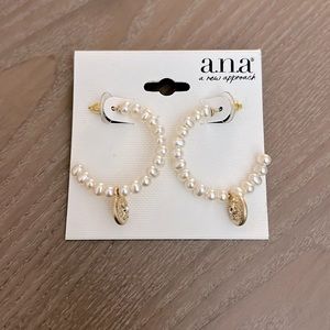 Beautiful Pearl Hoops